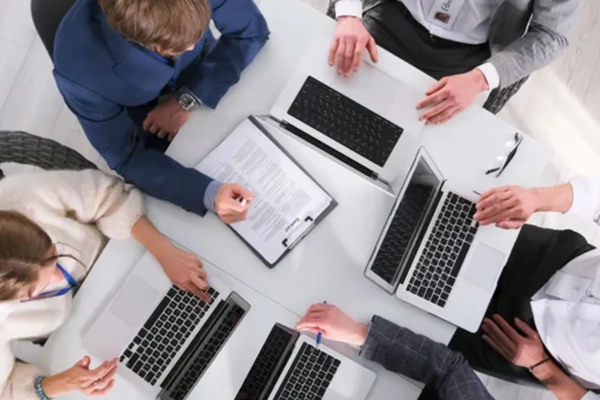 How KAARISMA Optimizes its AI Strategy by Eliminating Manual Data Management